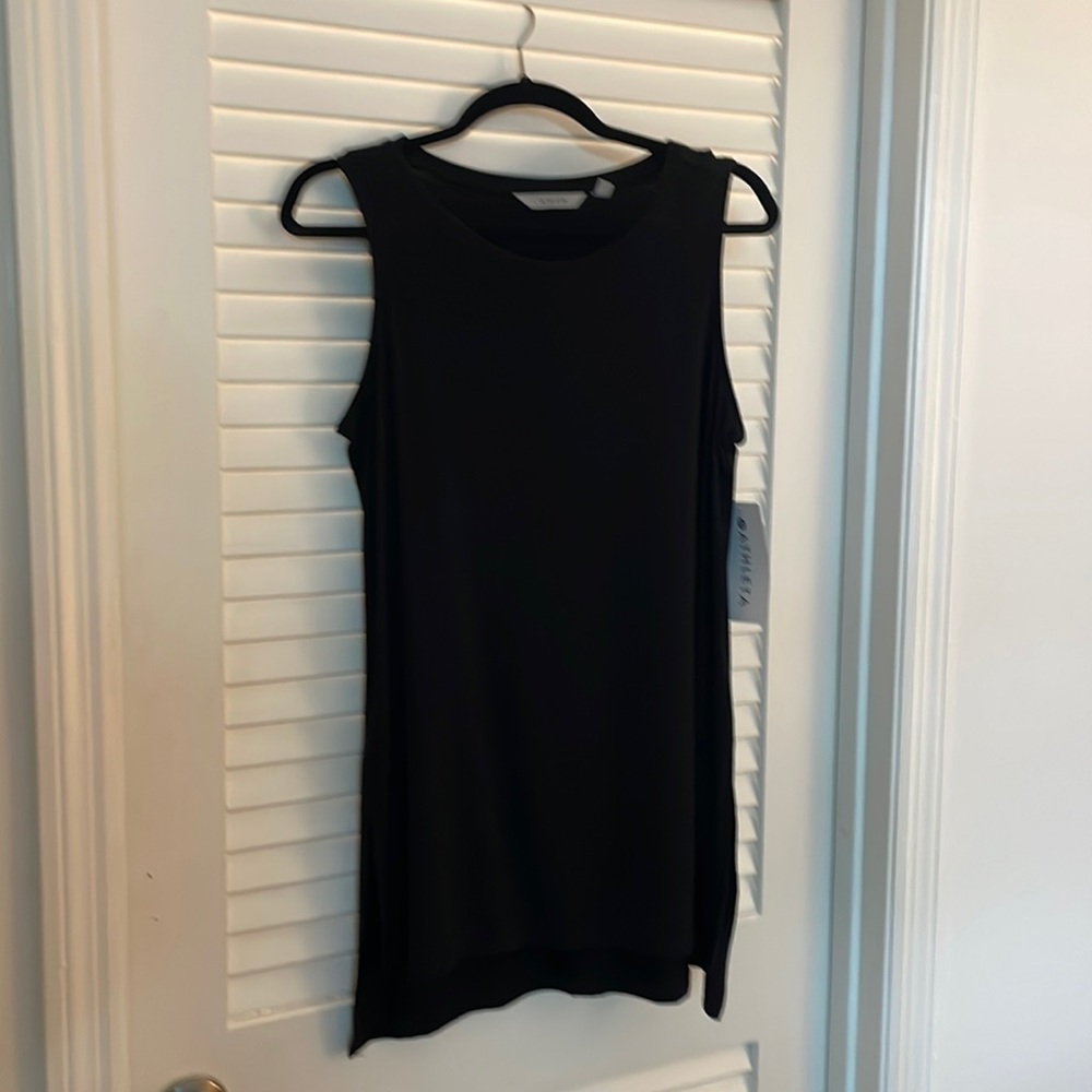 Black side split tank tunic